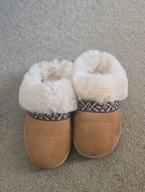 isotoner Tan Faux-Fur Lined Slip-On Slippers with Patterned Trim